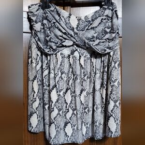 Torrid Strapless Top Sz 2 (XXL)